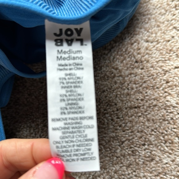 Medium Joy Lab tank - Picture 3 of 3